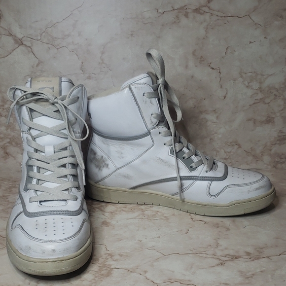 Coach Vintage Style Distress Women's White High-Top Sneakers New Size 10 - Picture 1 of 8